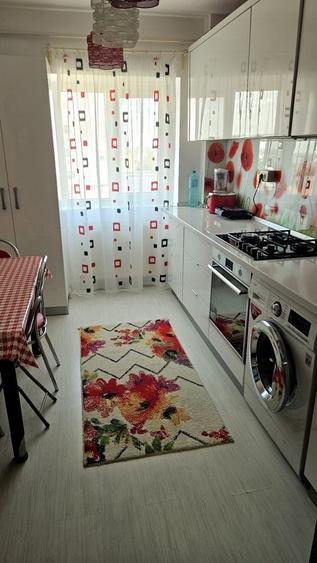 Apartament cu 2 camere decomandat în Faleza Nord