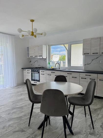 Casă cu 4 camere cu Teren 400 Mp în Exterior Vest