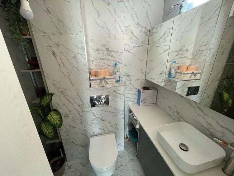 Apartament cu 3 camere semidecomandat, mobilat în Dâmbul Rotund