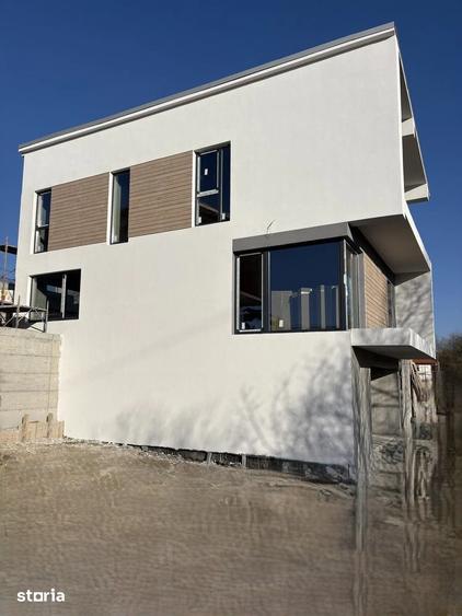 Casă cu 5 camere cu Teren 600 Mp în Baciu