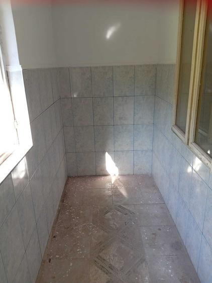 Casă cu 3 camere în Dumitreștii Gălății