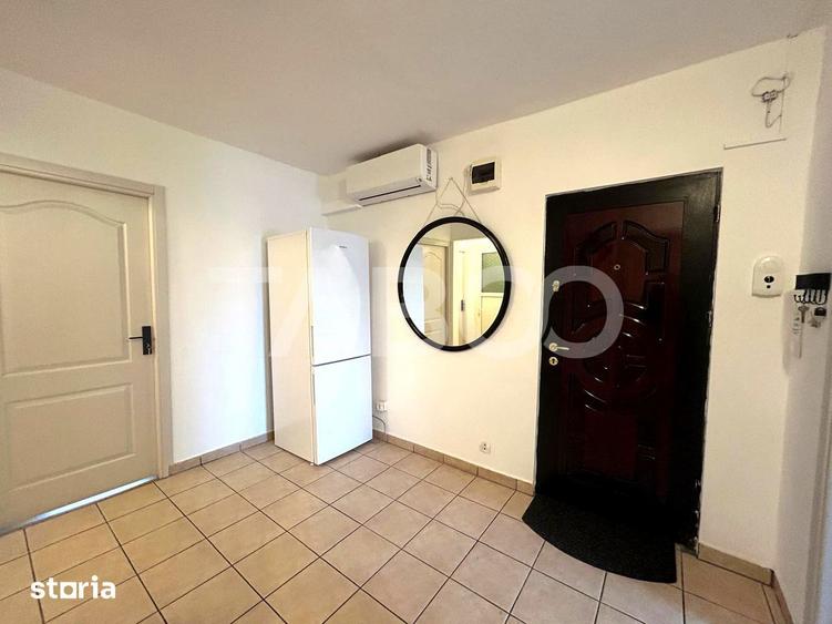 Apartament cu 3 camere decomandat, mobilat în Valea Aurie