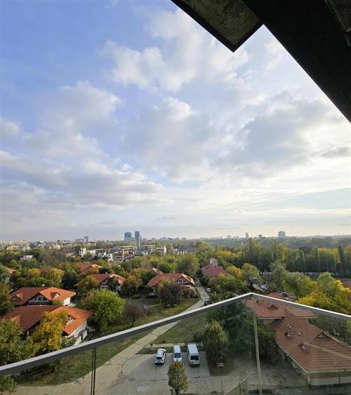 Apartament cu 3 camere decomandat, mobilat în Floreasca