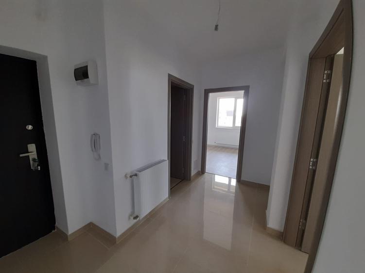 Apartament cu 2 camere decomandat în Haliu