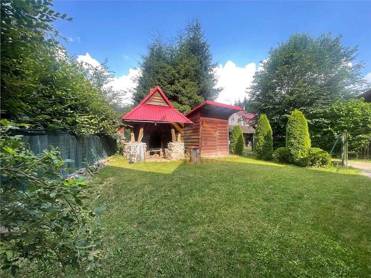 Casă cu 6 camere cu Teren 325 Mp în Remeți