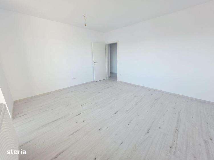 Apartament cu 3 camere în Tractorul