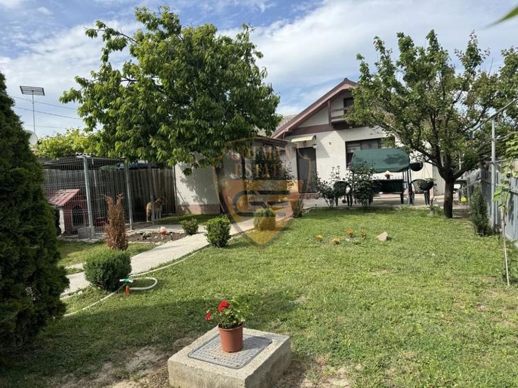 Casă individuală cu 2 camere cu Canalizare în Tomis Nord