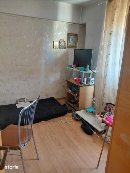 Apartament cu 4 camere decomandat în Pantelimon