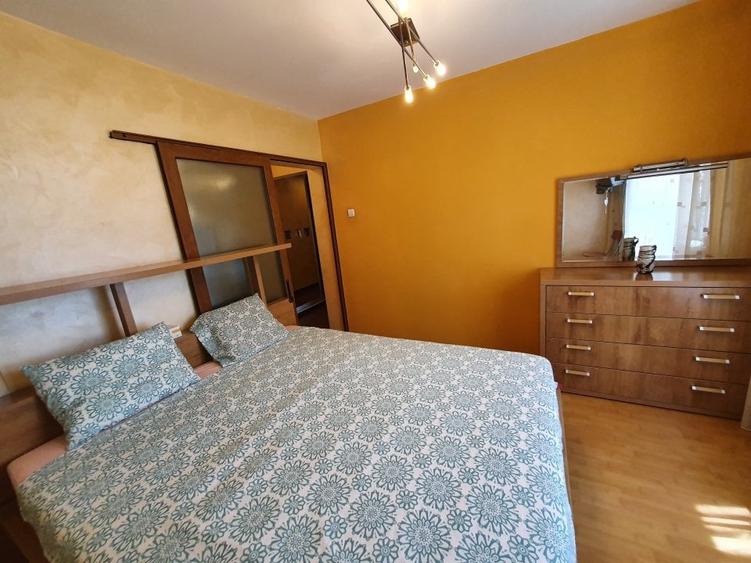 Apartament cu 3 camere decomandat, mobilat în Dristor