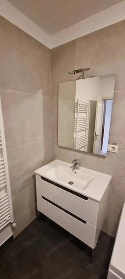 Apartament cu 3 camere decomandat în Elisabetin