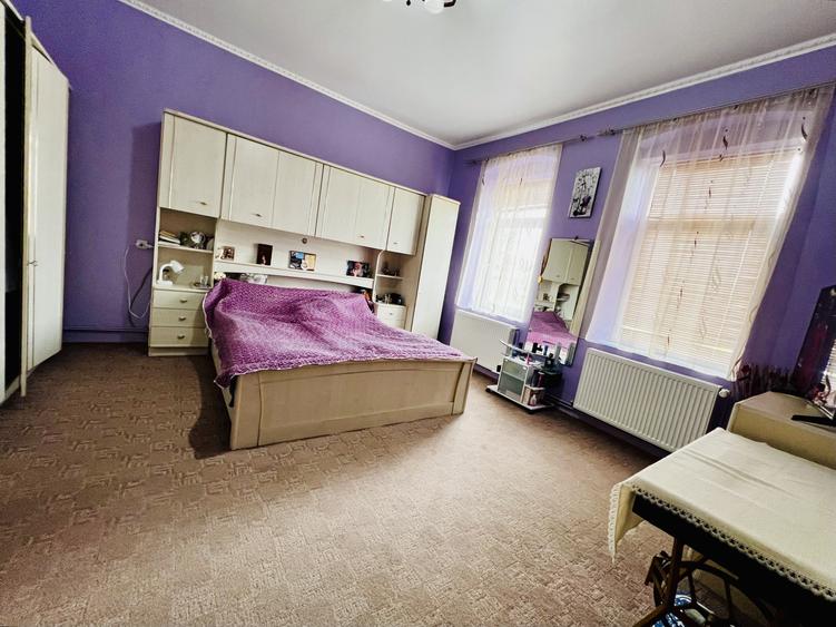 Duplex cu 5 camere cu Canalizare în Dumbrăvița