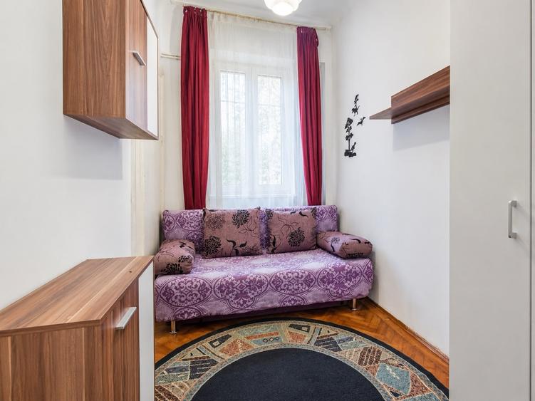 Apartament cu 3 camere semidecomandat, mobilat în Șagului