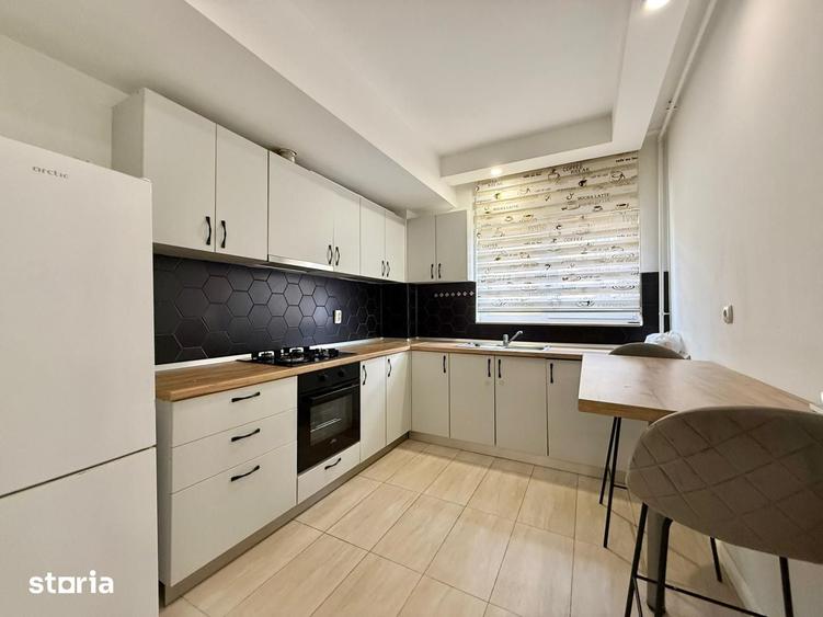 Apartament cu 3 camere decomandat în Ștefăneștii de Jos
