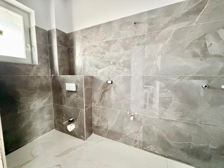 Duplex cu 4 camere cu Canalizare în Moșnița Nouă