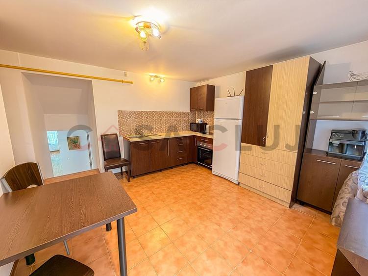 Apartament cu 3 camere decomandat, mobilat în Andrei Mureșanu