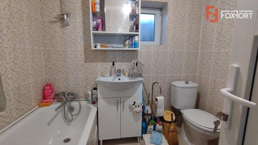 Casă individuală cu 3 camere cu Canalizare în Mehala