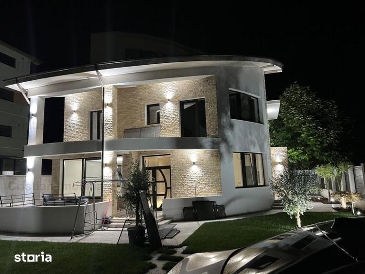 Casă cu 4 camere cu Teren 500 Mp în Central