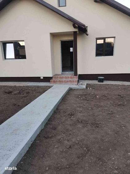 Casă cu 3 camere în Horpaz