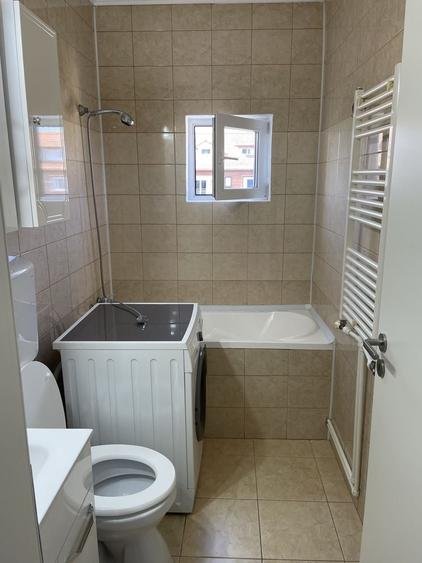 Apartament cu 3 camere decomandat în Terezian