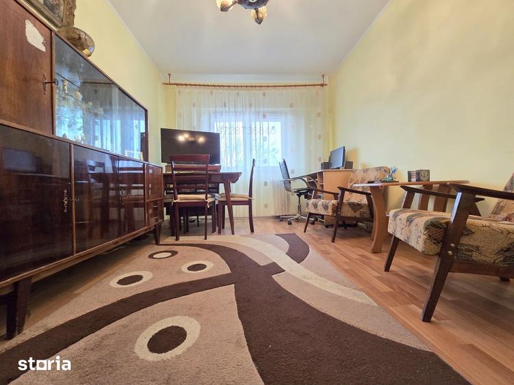 Apartament cu 3 camere decomandat în Giurgiului
