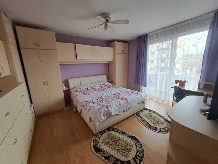 Apartament cu 2 camere decomandat în Exterior Vest