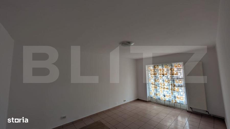Spațiu comercial, de 70 mp, în Micro 11