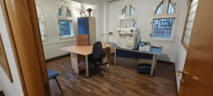 Casă individuală cu 5 camere cu Canalizare în Doamna Ghica