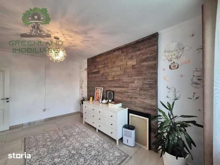 Casă cu 4 camere cu Teren 330 Mp în Bucium