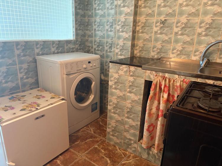 Garsonieră decomandată în CET
