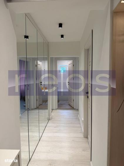 Apartament cu 3 camere decomandat în Titan