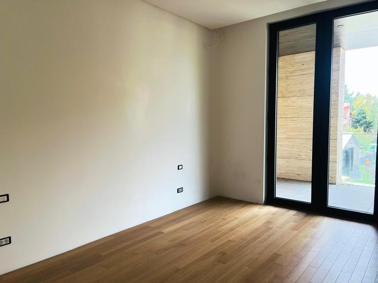 Apartament cu 3 camere în Floreasca
