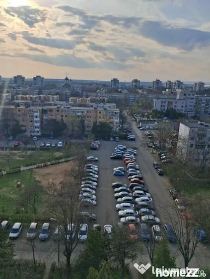 Apartament cu 2 camere decomandat în Vest