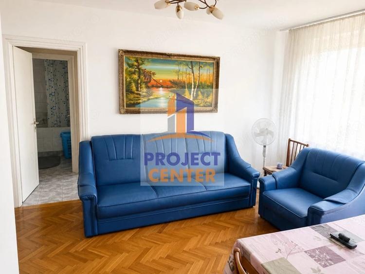Apartament cu 2 camere semidecomandat în Craiovei