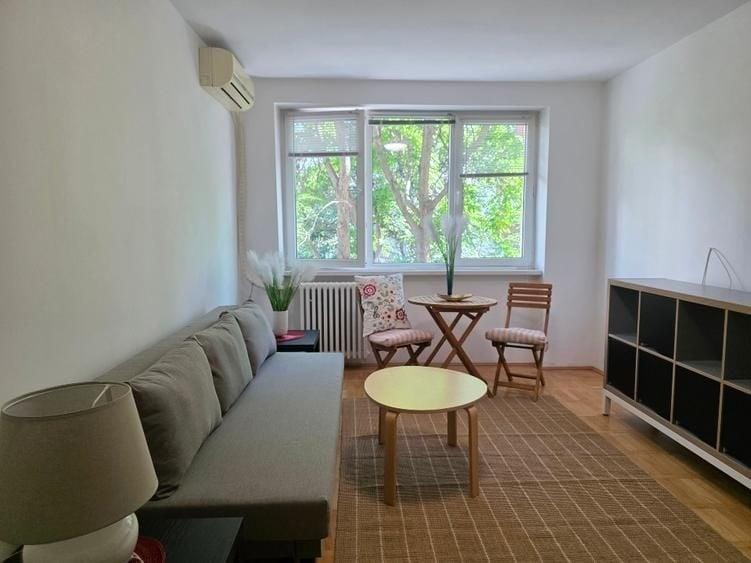 Apartament cu 2 camere semidecomandat în Vatra Luminoasă