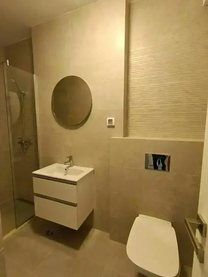 Apartament cu 4 camere semidecomandat în Armeneasca