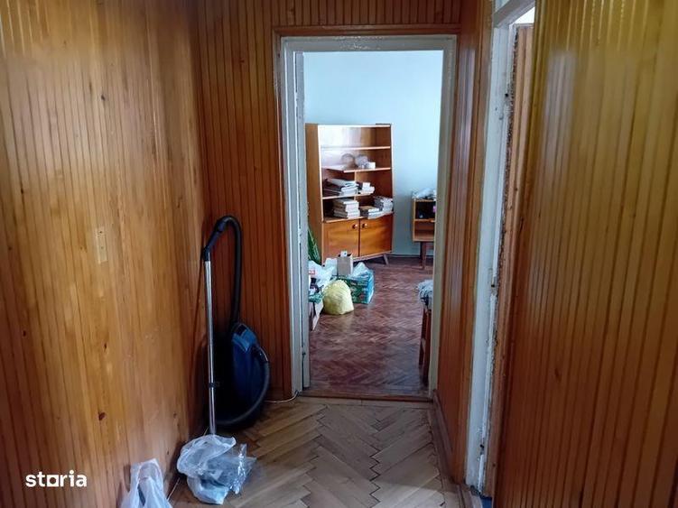 Apartament cu 2 camere decomandat în Precista