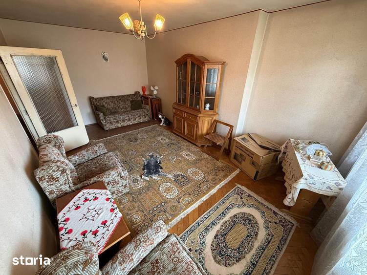 Apartament cu 3 camere decomandat în Gării
