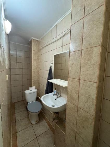 Apartament cu 3 camere decomandat în Basarabia