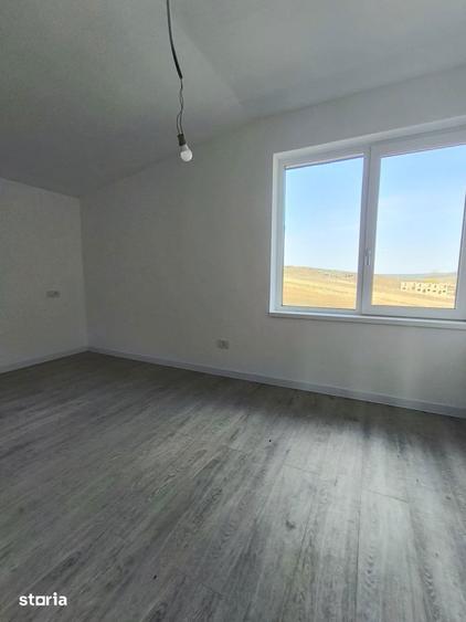 Casă cu 4 camere cu Teren 447 Mp în Valea Lupului