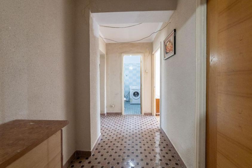 Apartament cu 3 camere decomandat în Găvana