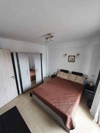 Apartament cu 2 camere semidecomandat în Gorjului