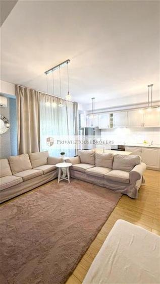 Apartament cu 2 camere semidecomandat, mobilat în Aviației
