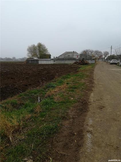 Teren de 2870 mp, în Central