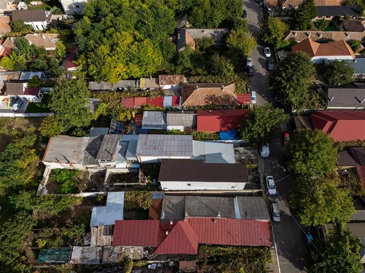 Duplex cu 8 camere cu Teren 414 Mp în Km 4
