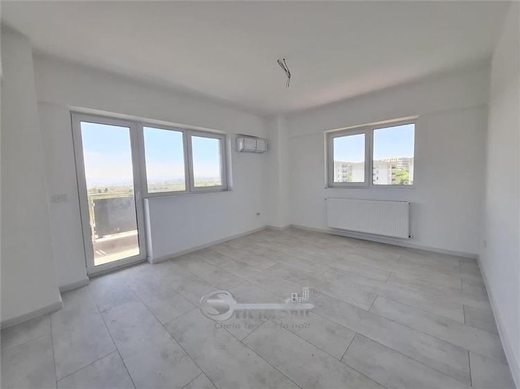 Apartament cu 3 camere decomandat în Galata