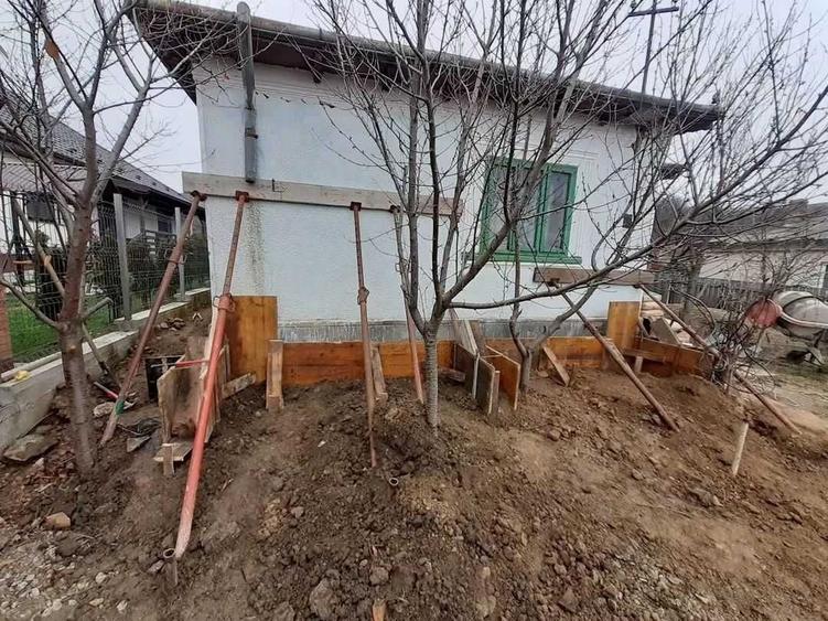 Casă cu 3 camere în Central