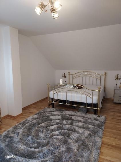 Casă cu 4 camere în Moara