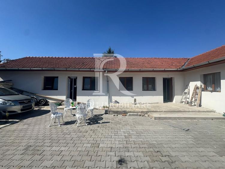 Casă individuală cu 4 camere cu Canalizare în Salca