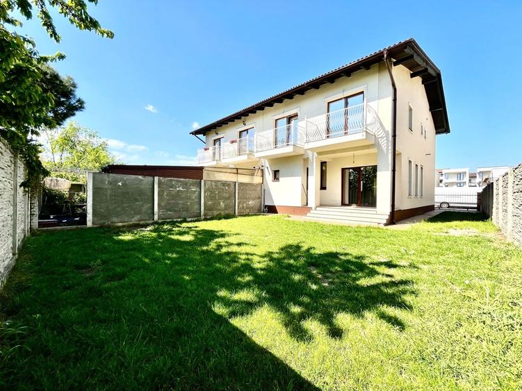 Duplex cu 5 camere cu Canalizare în Giroc