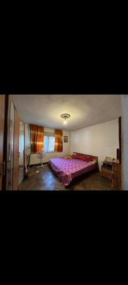 Casă cu 4 camere în Comana